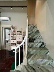 Baker Street (D28), Office #523166631
